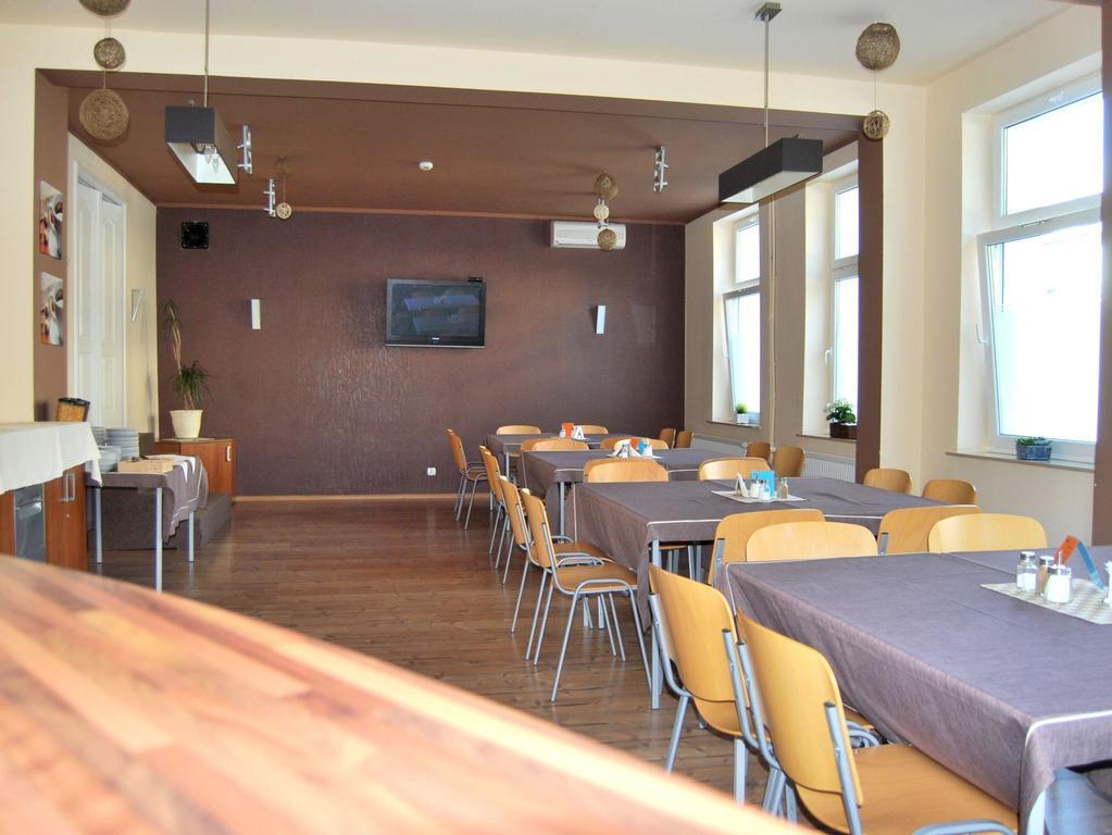 Hostel24 Bed&Breakfast Bydgoszcz Exterior photo