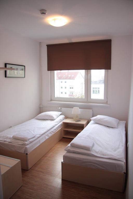 Hostel24 Bed&Breakfast Bydgoszcz Room photo
